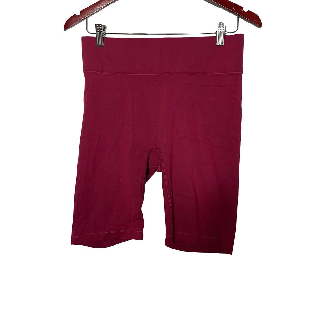 ALL ACCESS Center Stage 6in Biker in cherry shine sz L - Picture 2 of 3